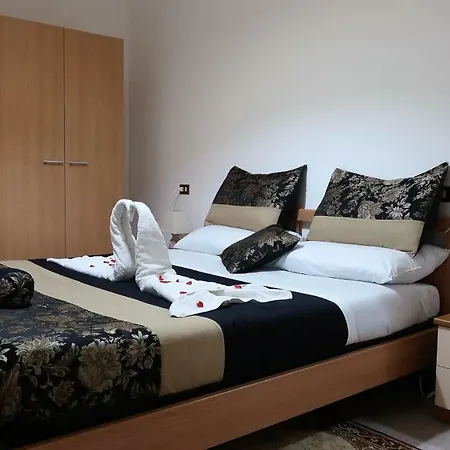 Gioia Апартаменты *